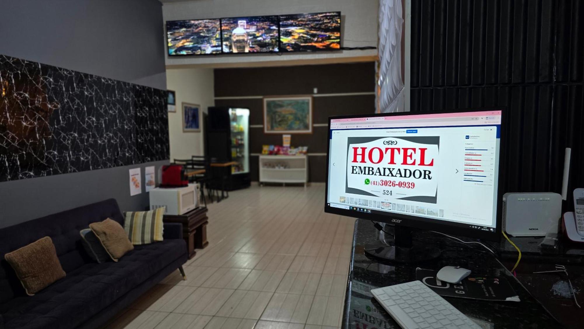 Hotel Embaixador De 库里提巴 外观 照片